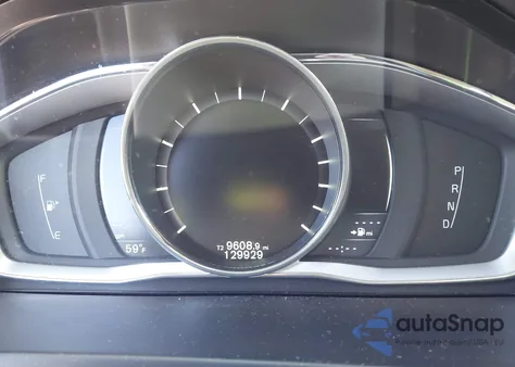 2016 Volvo V60 T5 Drive-E Premier from USA, damaged, VIN YV140MEK4G1302831